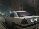 Mercedes-Benz C 200 1994 года за 1 000 000 тг. в Караганда