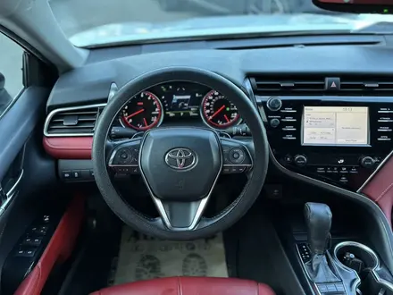 Toyota Camry 2019 года за 15 500 000 тг. в Шымкент – фото 12