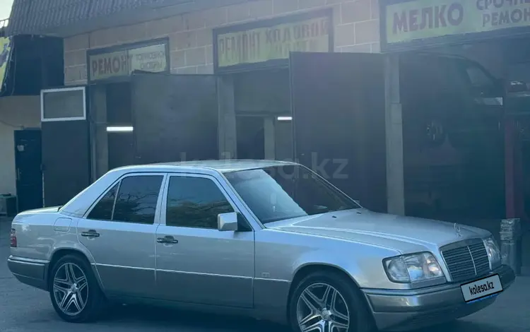 Mercedes-Benz E 320 1995 года за 4 500 000 тг. в Алматы