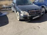 Mercedes-Benz S 320 1999 года за 1 100 000 тг. в Караганда