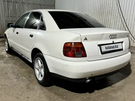 Audi A4 1996 года за 1 500 000 тг. в Казалинск – фото 2