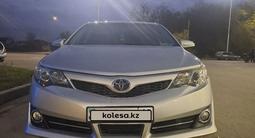 Toyota Camry 2013 года за 9 800 000 тг. в Алматы – фото 2