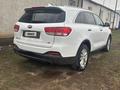 Kia Sorento 2015 года за 5 700 000 тг. в Уральск – фото 2