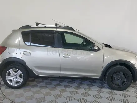 Renault Sandero Stepway 2016 года за 4 390 000 тг. в Атырау – фото 4