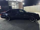 Mercedes-Benz E 200 1996 года за 2 400 000 тг. в Атырау – фото 2