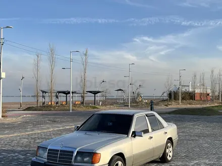 Mercedes-Benz E 230 1991 года за 1 400 000 тг. в Алматы