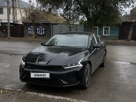 Kia K5 2025 года за 13 100 000 тг. в Уральск