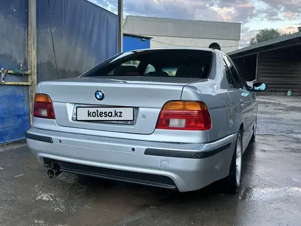 BMW 528 1998 года за 4 200 000 тг. в Алматы – фото 7