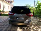 Toyota Sienna 2015 года за 14 000 000 тг. в Туркестан – фото 2
