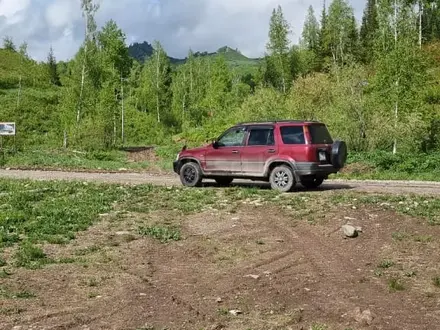 Honda CR-V 1996 года за 2 700 000 тг. в Алтай – фото 2