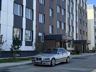 BMW 325