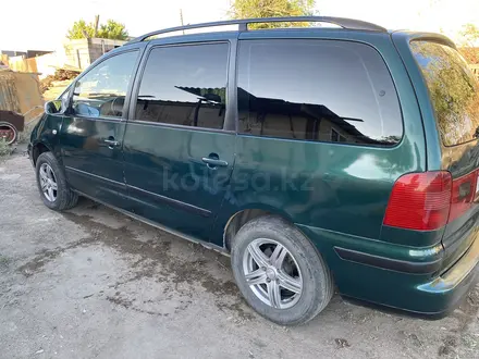 Volkswagen Sharan 2000 года за 2 500 000 тг. в Приозерск – фото 6