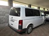 Volkswagen Transporter 2020 года за 25 900 000 тг. в Алматы – фото 2