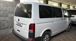 Volkswagen Transporter 2020 года за 25 900 000 тг. в Алматы – фото 2
