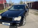 Mercedes-Benz C 200 2002 годаүшін2 999 999 тг. в Алматы – фото 2