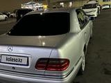 Mercedes-Benz E 320 1998 годаүшін3 999 000 тг. в Алматы – фото 5