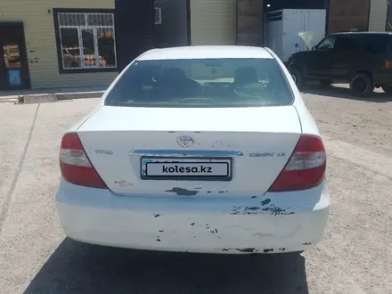 Toyota Camry 2003 года за 2 750 000 тг. в Атырау – фото 6