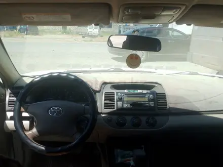 Toyota Camry 2003 года за 2 750 000 тг. в Атырау – фото 8