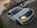 Skoda Rapid 2014 годаfor3 700 000 тг. в Атырау – фото 2