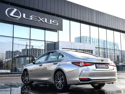 Lexus ES 250 Progressive 2025 года за 29 383 900 тг. в Шымкент – фото 2
