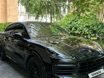 Porsche Cayenne Coupe 2022 года за 55 000 000 тг. в Алматы