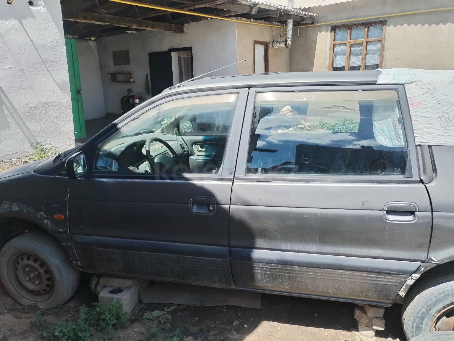 Mitsubishi Space Wagon, 1992