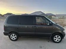 Nissan Serena, 1994