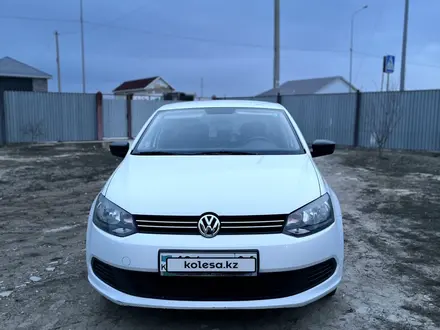 Volkswagen Polo 2015 года за 4 600 000 тг. в Атырау – фото 3