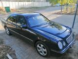 Mercedes-Benz E 320 2001 годаfor5 300 000 тг. в Байконыр – фото 2