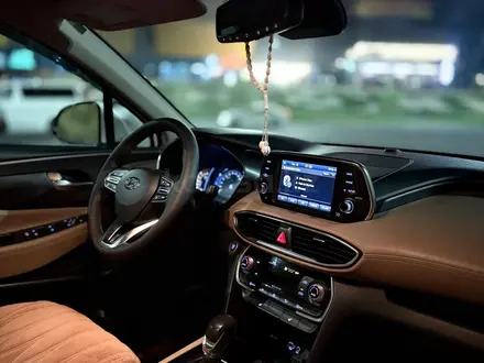 Hyundai Santa Fe 2018 года за 12 000 000 тг. в Алматы – фото 11