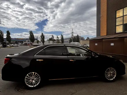Toyota Camry 2012 года за 8 800 000 тг. в Актобе – фото 8