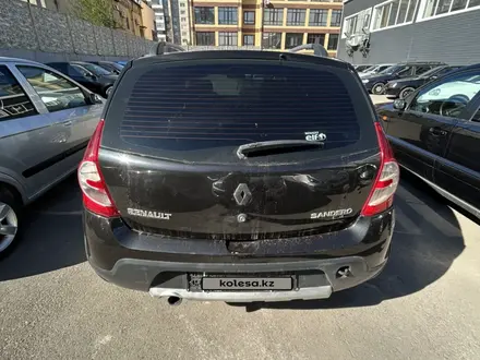 Renault Sandero Stepway 2014 года за 3 400 000 тг. в Караганда – фото 2