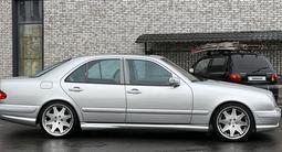 Mercedes-Benz E 55 AMG 2000 года за 11 500 000 тг. в Шымкент – фото 4