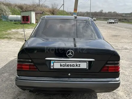 Mercedes-Benz E 200 1994 года за 1 500 000 тг. в Аксукент – фото 7