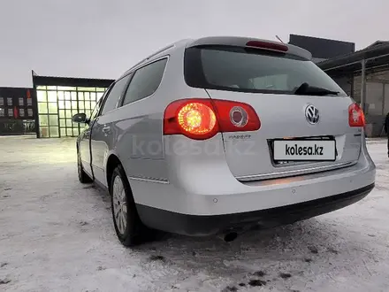 Volkswagen Passat 2009 года за 4 000 000 тг. в Уральск – фото 32