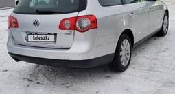 Volkswagen Passat 2009 года за 4 000 000 тг. в Уральск – фото 5