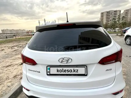 Hyundai Santa Fe 2017 года за 11 000 000 тг. в Шымкент