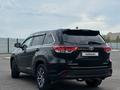 Toyota Highlander 2019 года за 21 000 000 тг. в Астана – фото 2