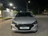 Hyundai Elantra 2019 годаүшін7 250 000 тг. в Алматы