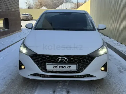 Hyundai Accent 2021 года за 8 300 000 тг. в Уральск