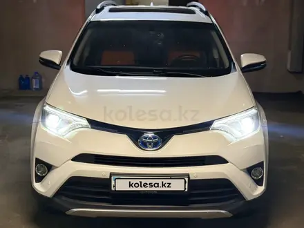Toyota RAV4 2016 года за 10 000 000 тг. в Алматы – фото 2