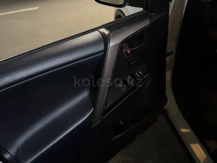 Toyota RAV4 2016 года за 10 000 000 тг. в Алматы – фото 16