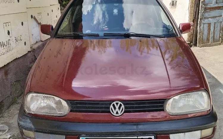 Volkswagen Golf 1994 годаүшін1 600 000 тг. в Шу