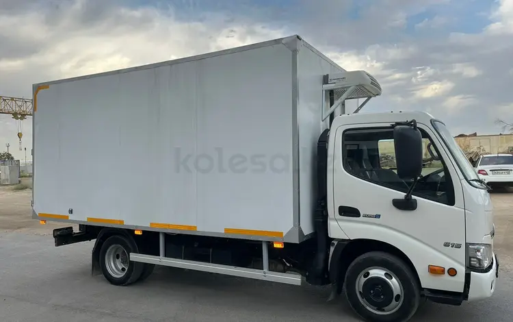 Hino  Series 300 (Dutro) 2017 годаfor12 000 000 тг. в Актау