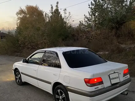 Toyota Carina 1998 года за 2 600 000 тг. в Усть-Каменогорск – фото 7