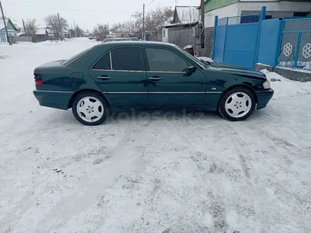 Mercedes-Benz C 240 1998 года за 3 300 000 тг. в Астана – фото 2