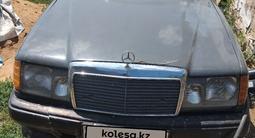 Mercedes-Benz E 230 1987 годаfor870 000 тг. в Караганда – фото 2