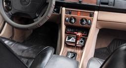 Mercedes-Benz E 230 1987 годаfor870 000 тг. в Караганда – фото 3