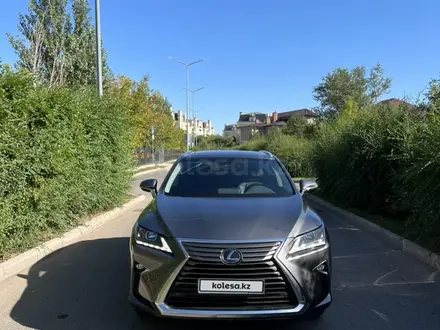 Lexus RX 350 2019 года за 30 000 000 тг. в Астана