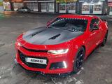 Chevrolet Camaro 2017 года за 22 200 200 тг. в Алматы – фото 2